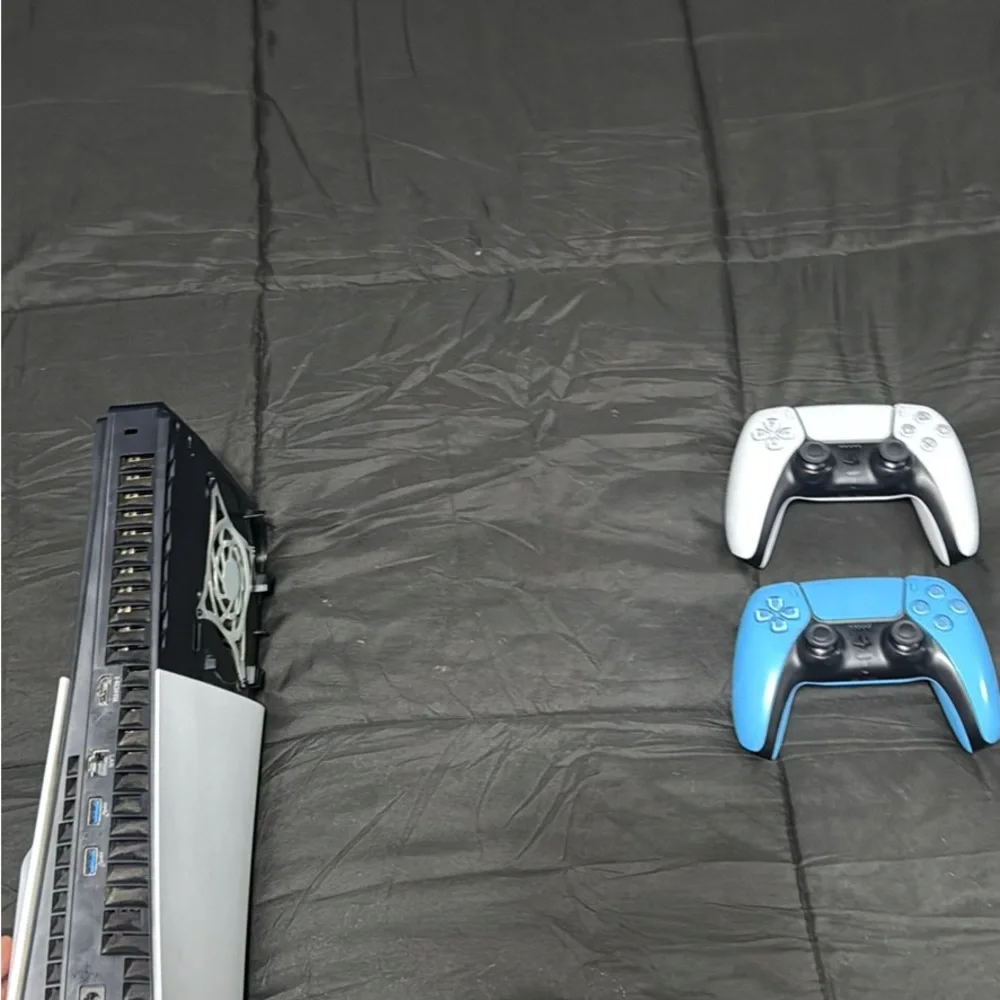 PS5 slim console
